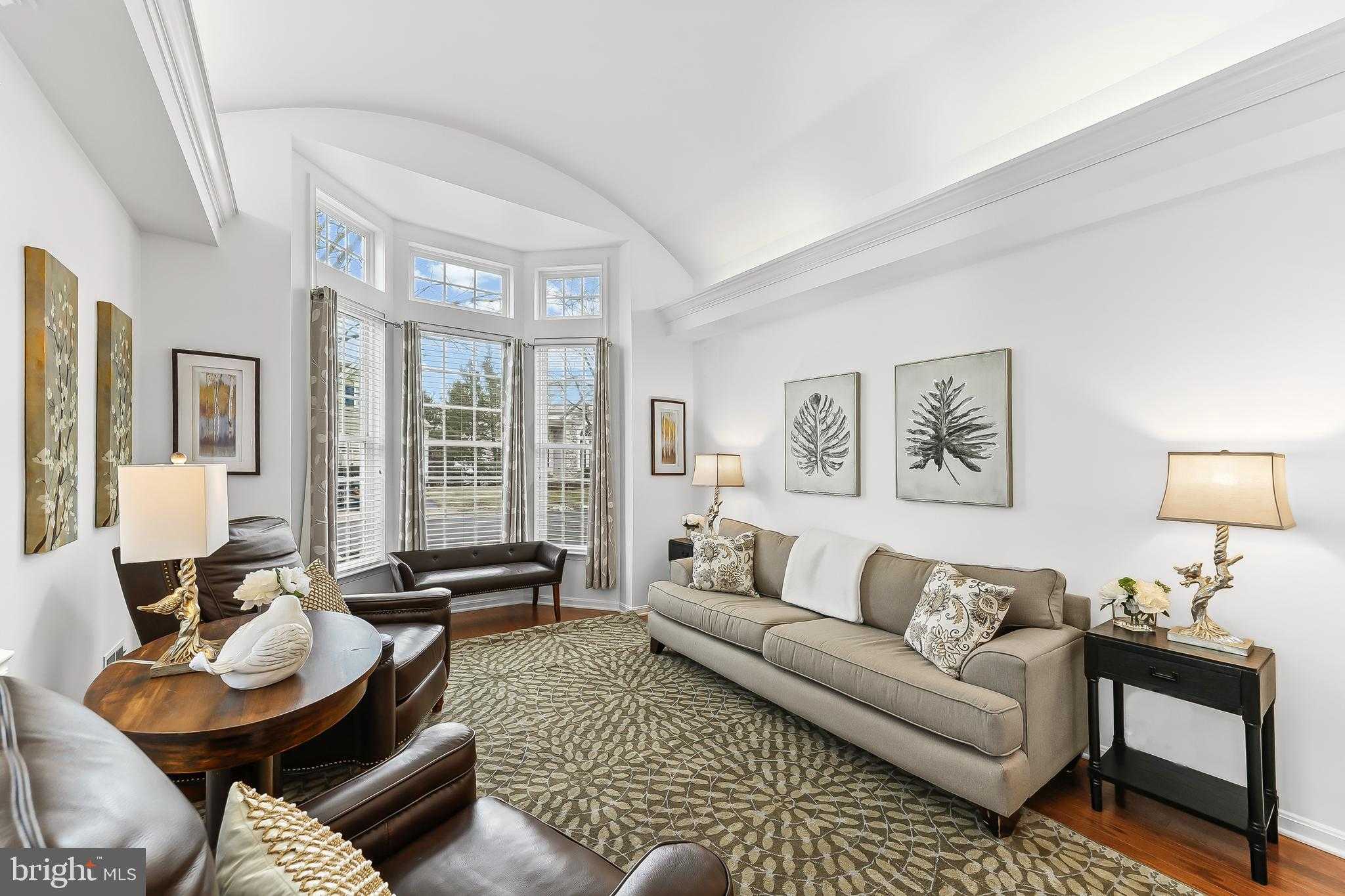 403 Lilac Dr photo 7