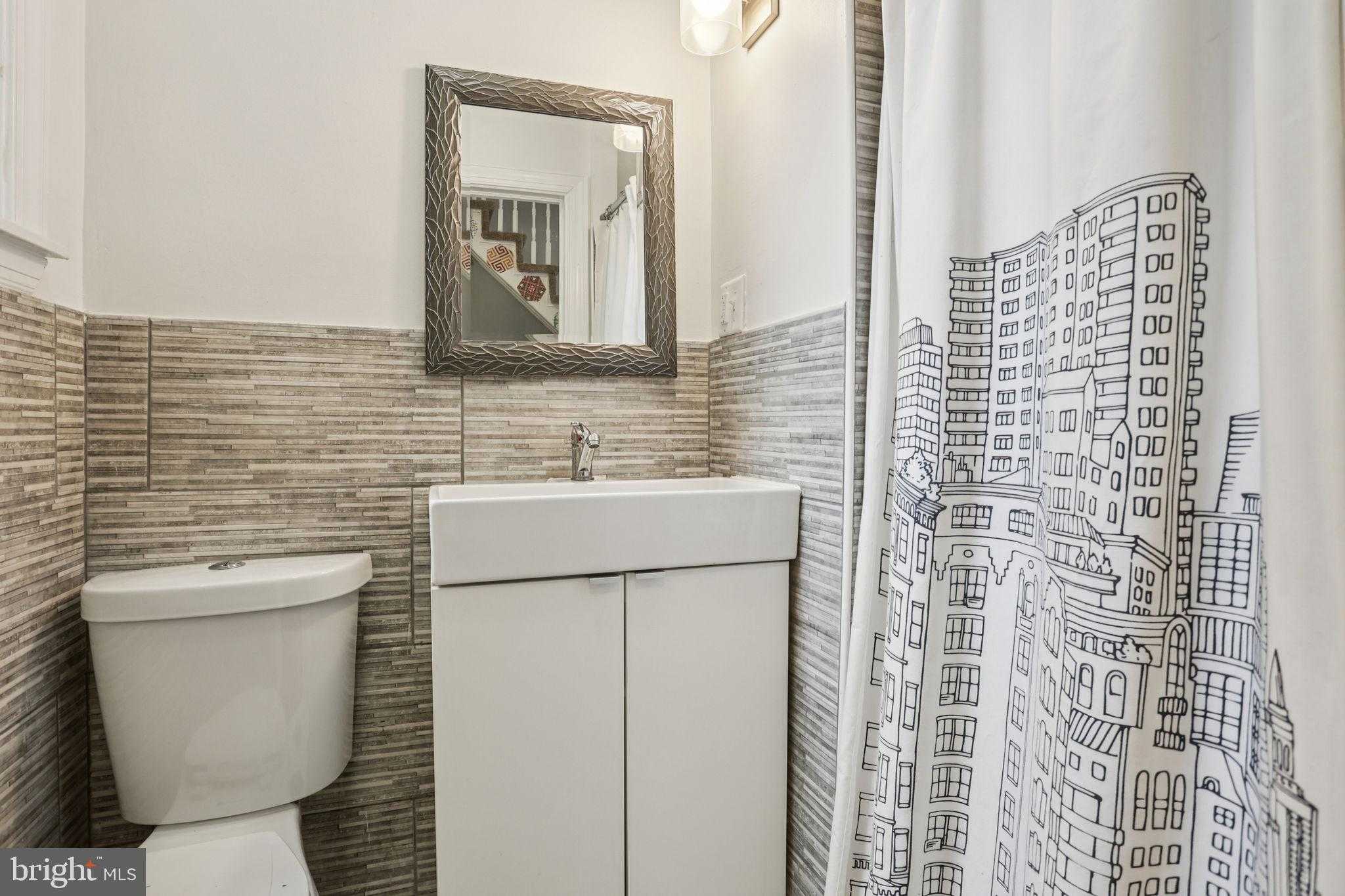 2546 N 5th St photo 8