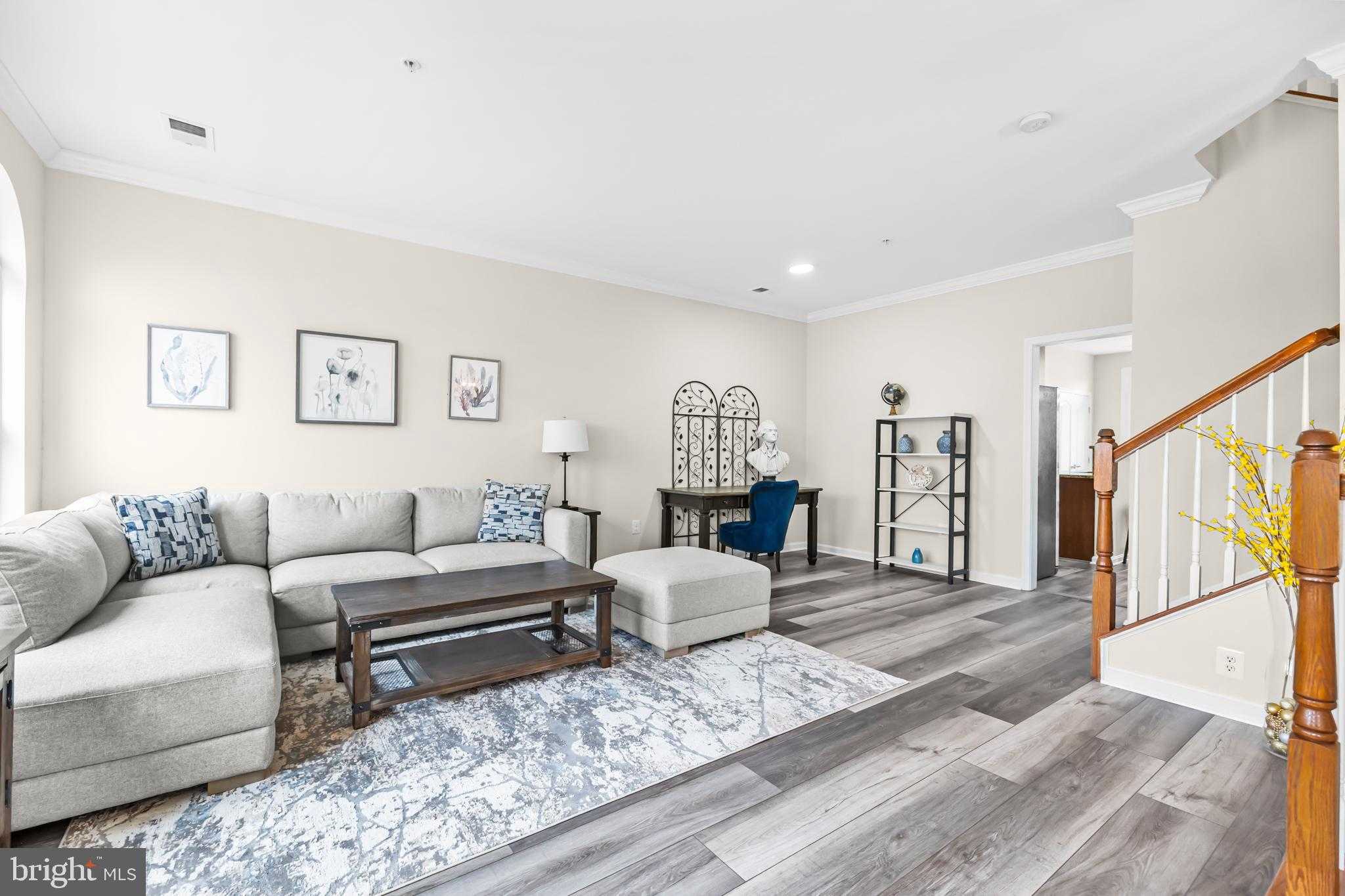 14492 Village High St photo 5