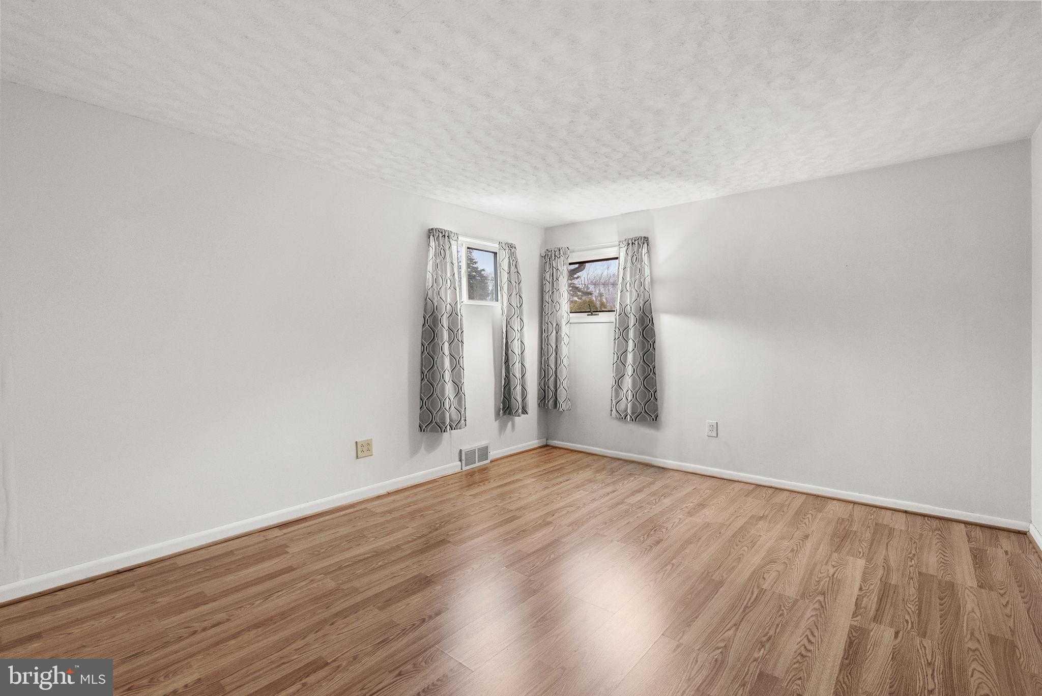 165 Clover Cir photo 18