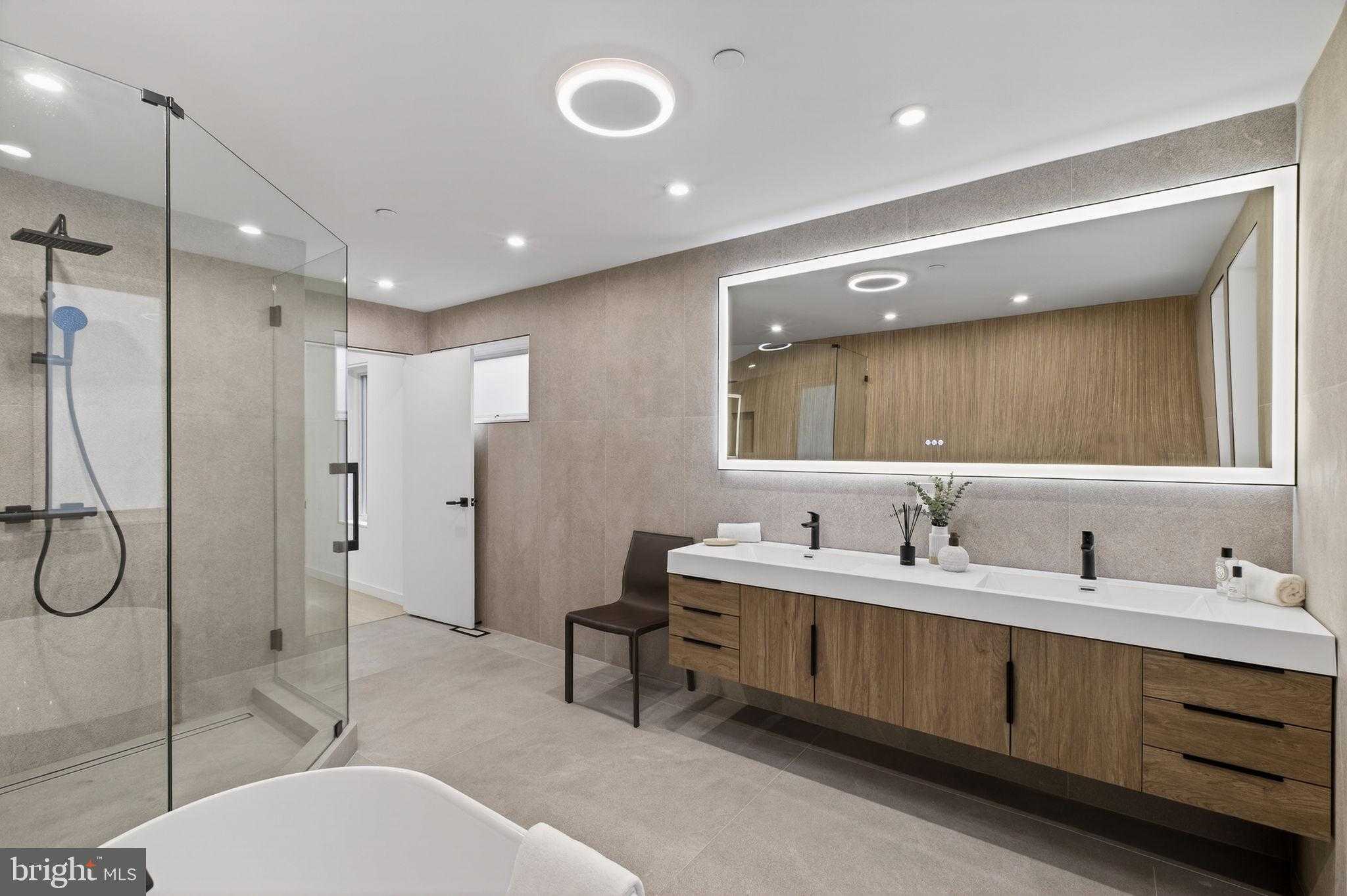 1923 Manning St photo 27