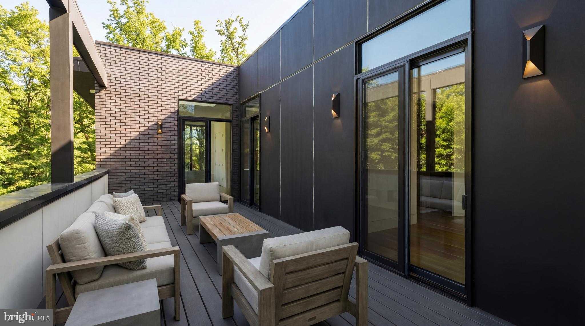 2717 Tennyson St NW photo 34