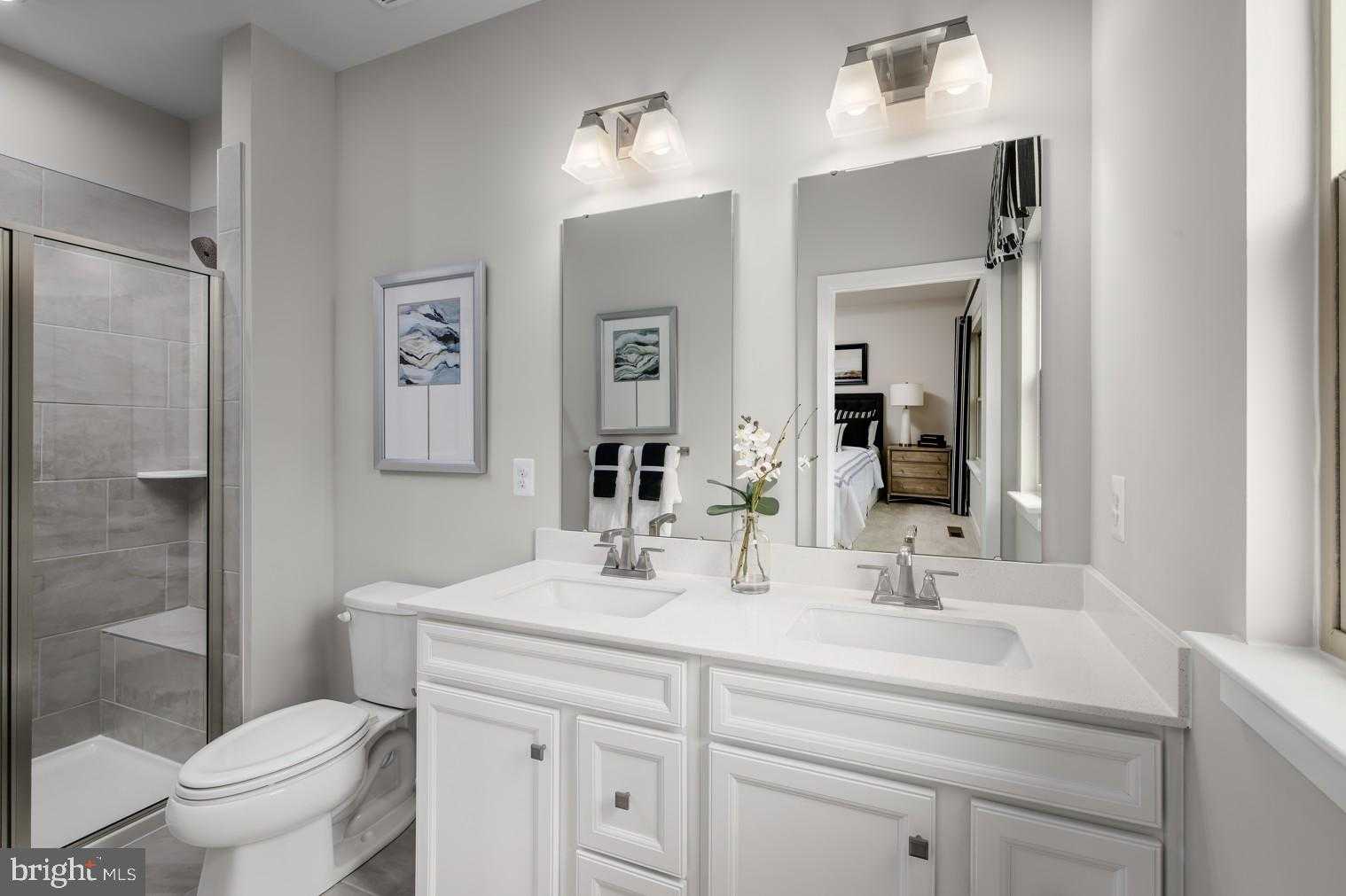 1725 Destrier St photo 12