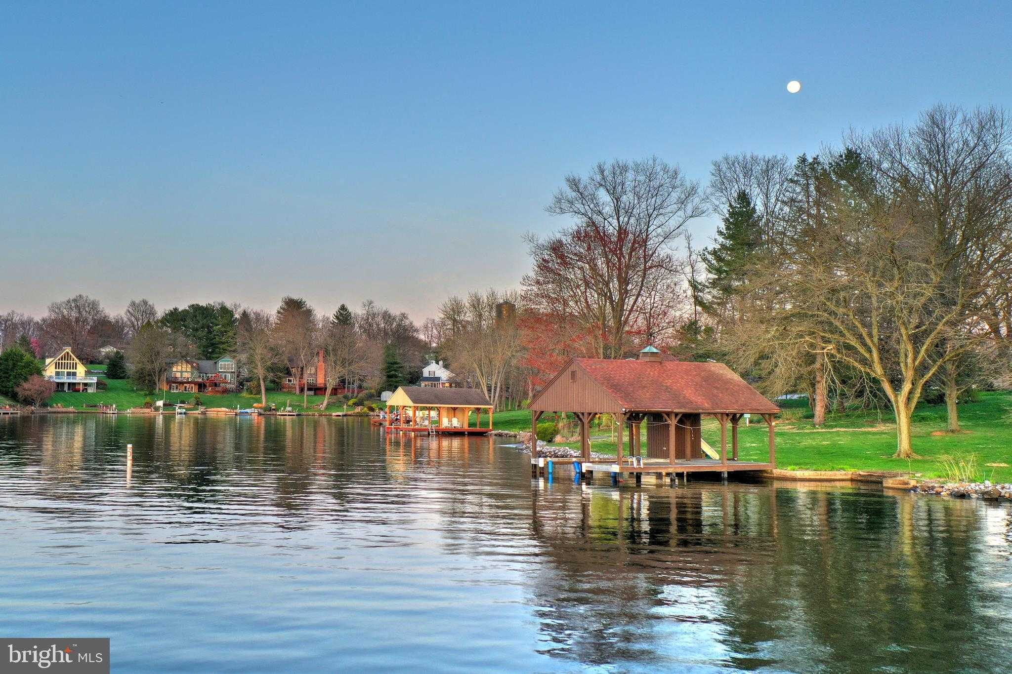 33 Harrison Dr photo 93