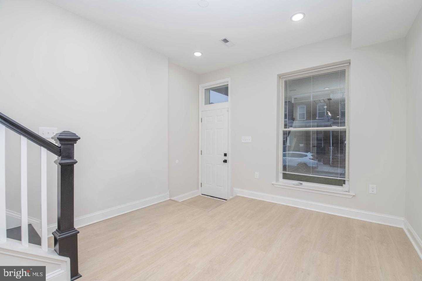 1622 Normal Ave photo 23