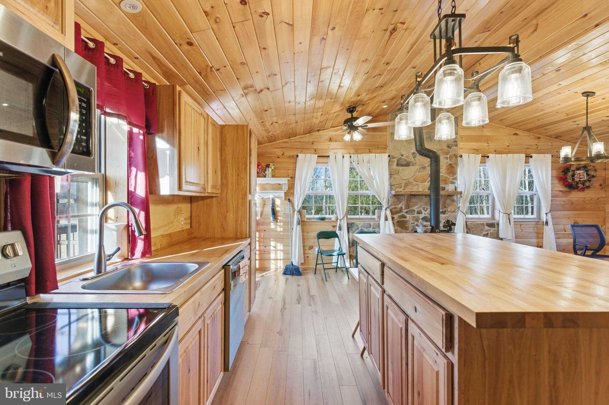 490 Stellar Way photo 9