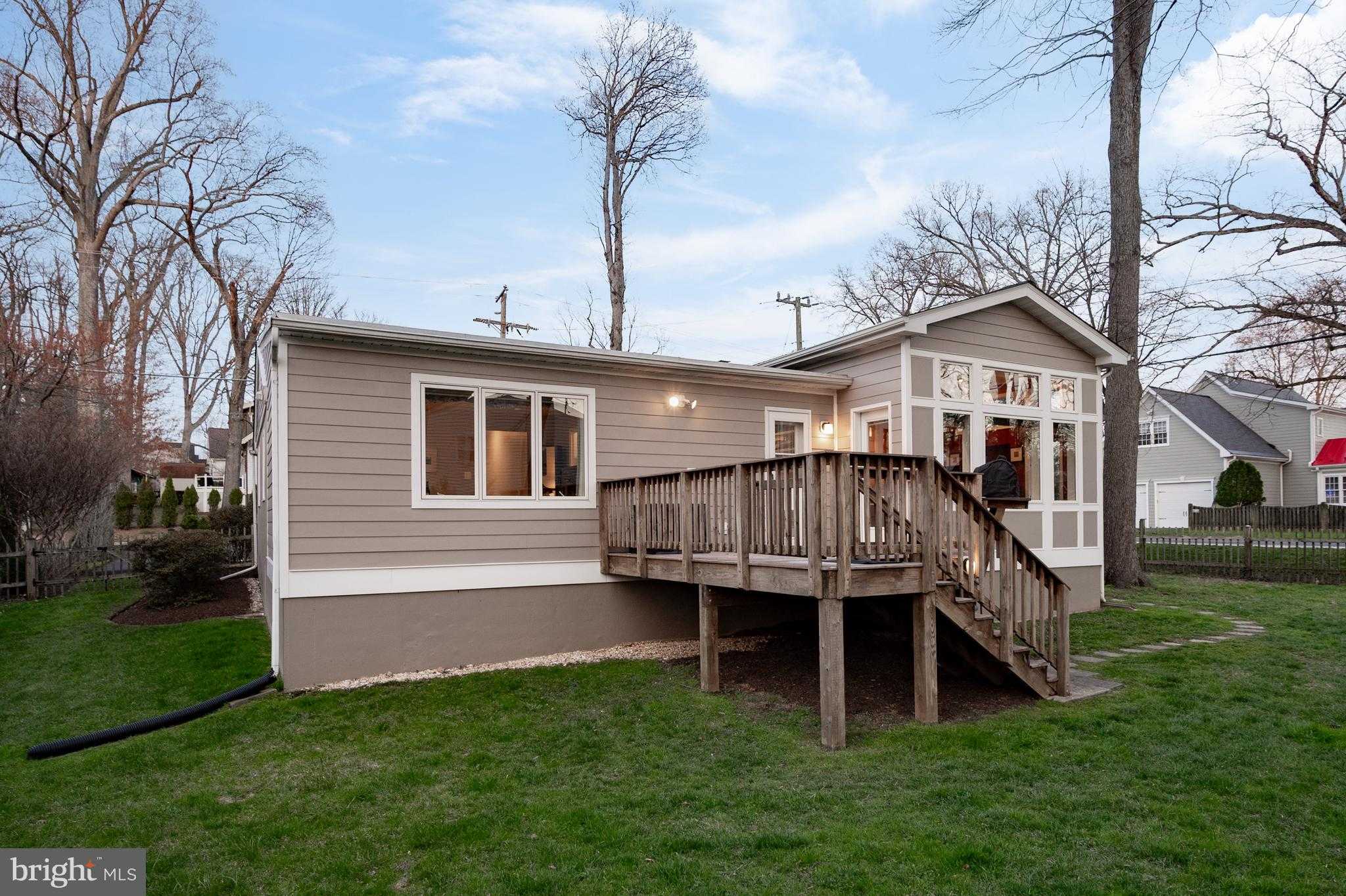 715 Park St SE photo 58