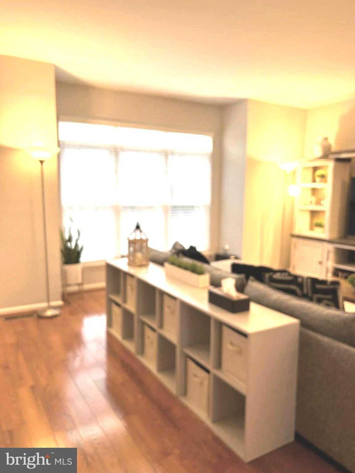 7358 Bloomington CT photo 8