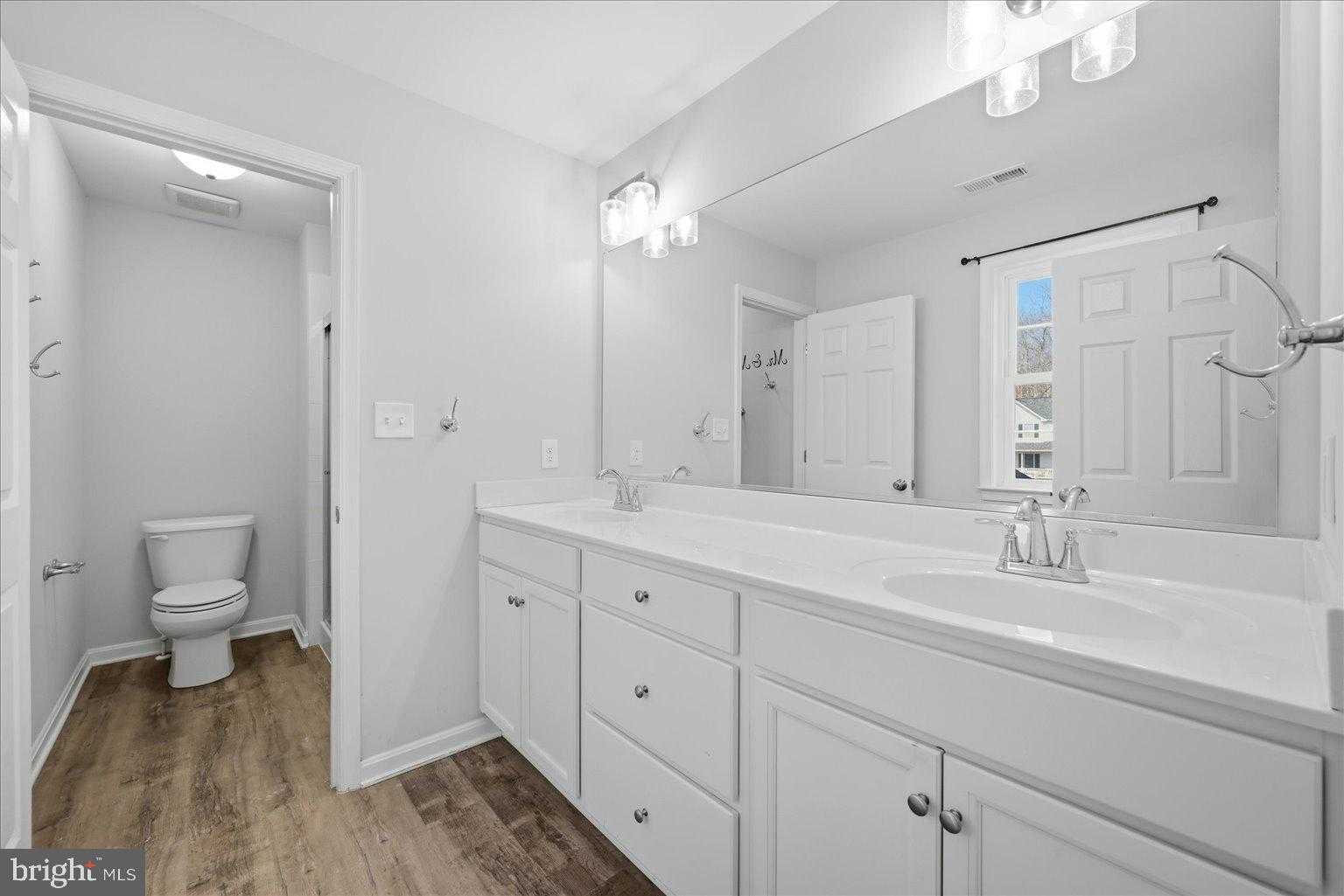 10820 Chancellorsville Dr photo 12