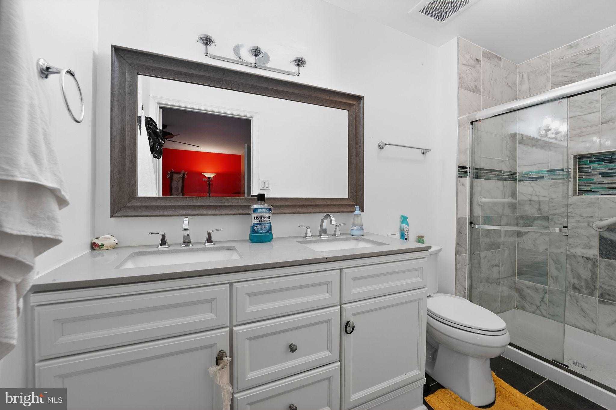 9214 Three Oaks Dr photo 12