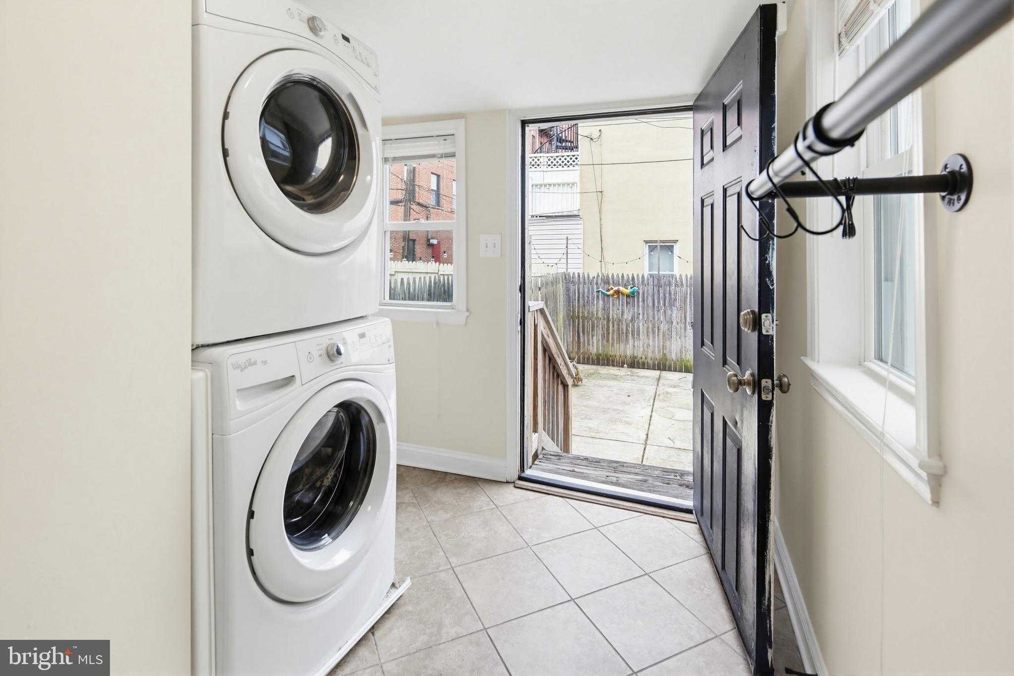 835 W Cross St photo 13