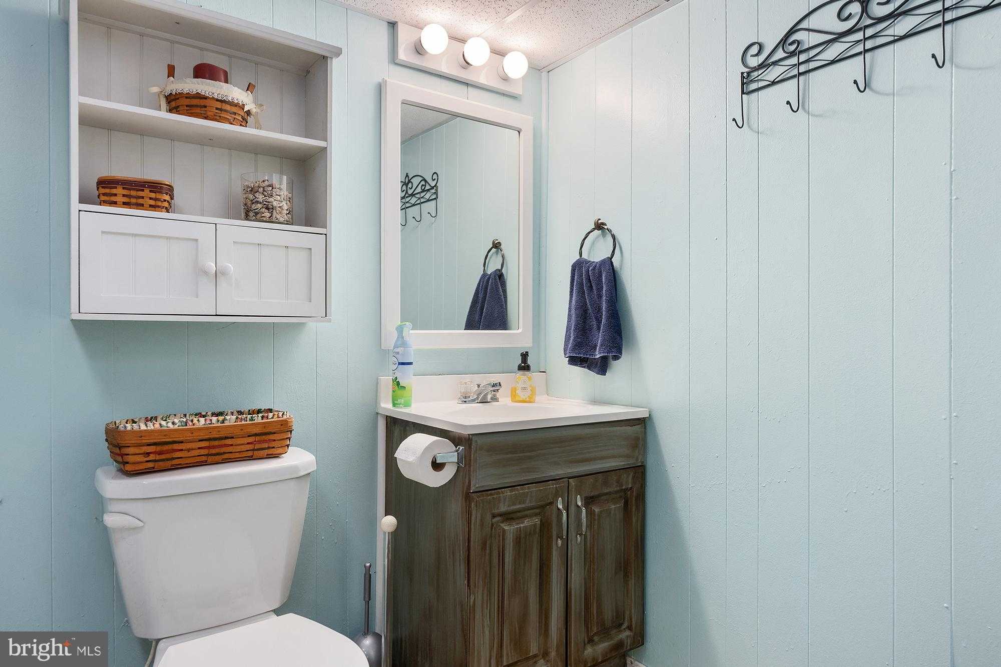 463 E Green St photo 37