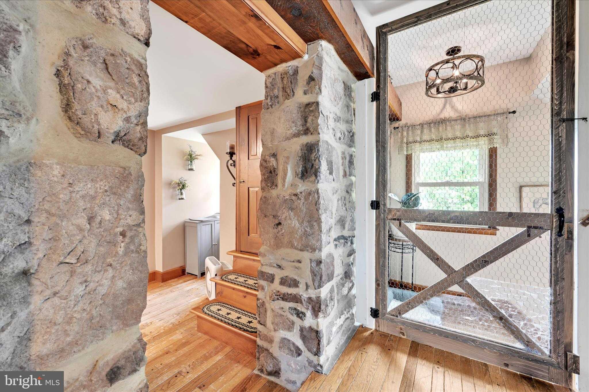 321 Garey Rd photo 48