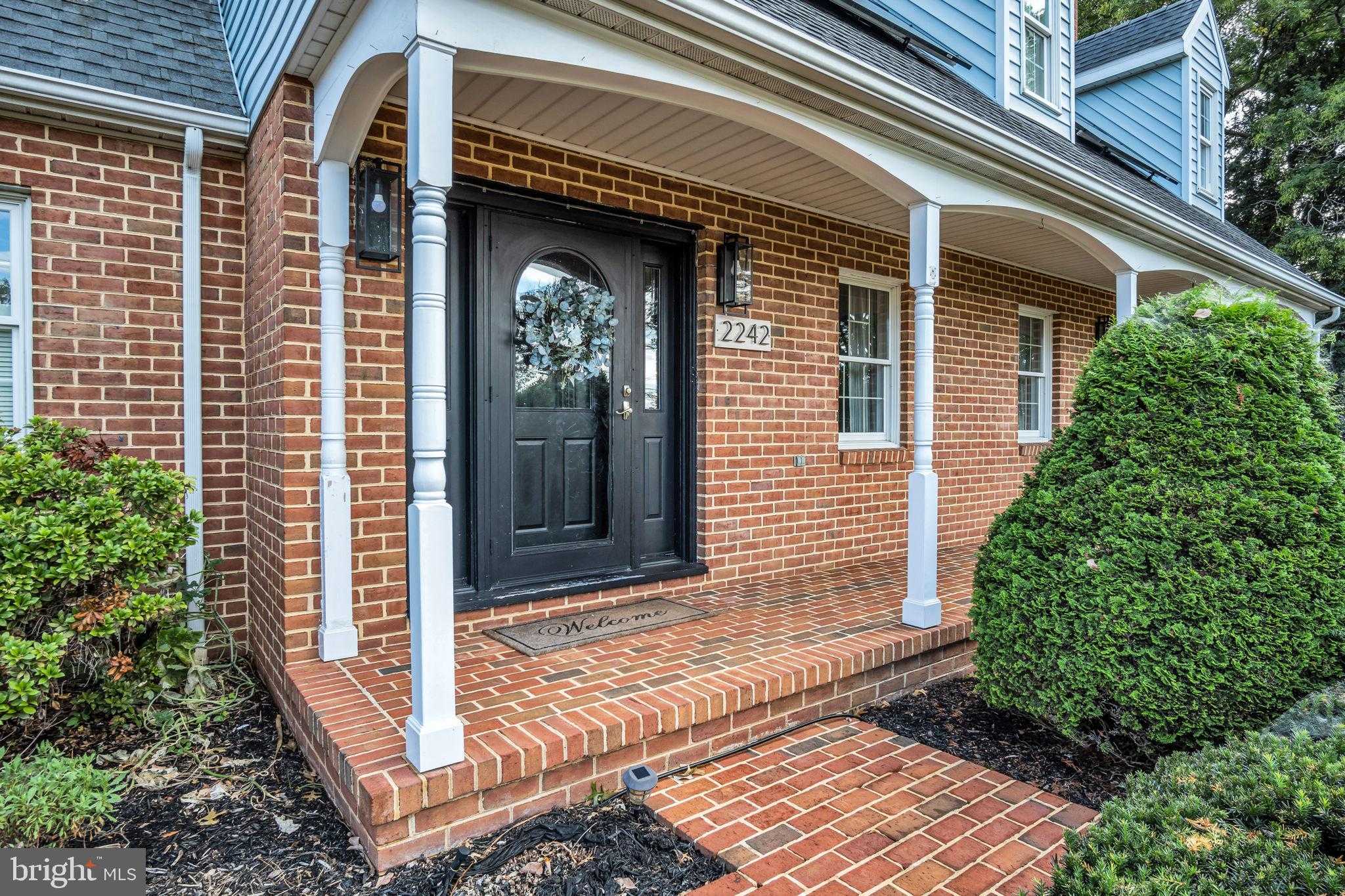 2242 SCOTLAND ROAD photo 2