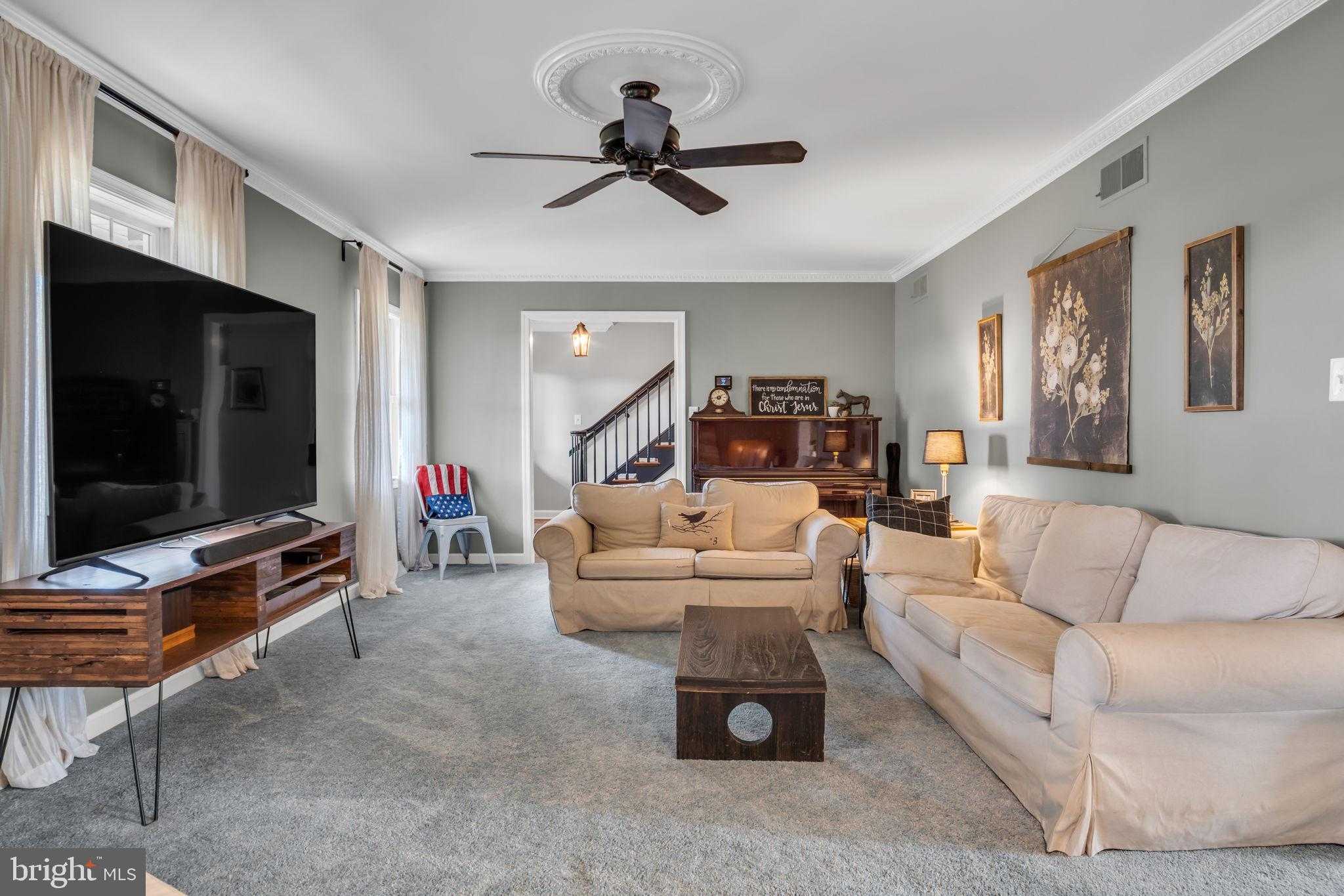 2242 SCOTLAND ROAD photo 8