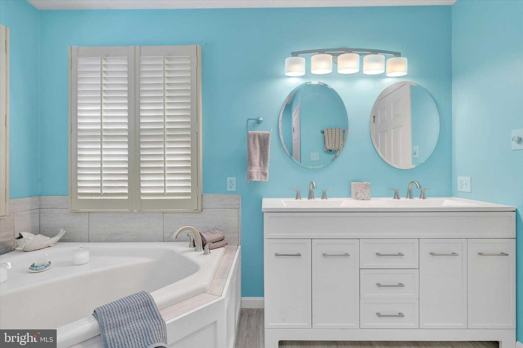 6967 Fairway Oaks photo 16