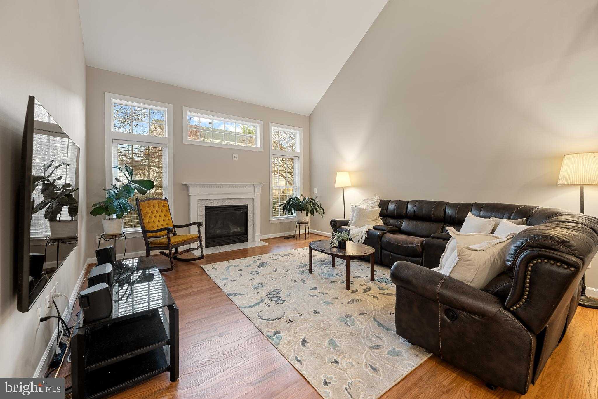 7224 Winnipeg CT photo 5