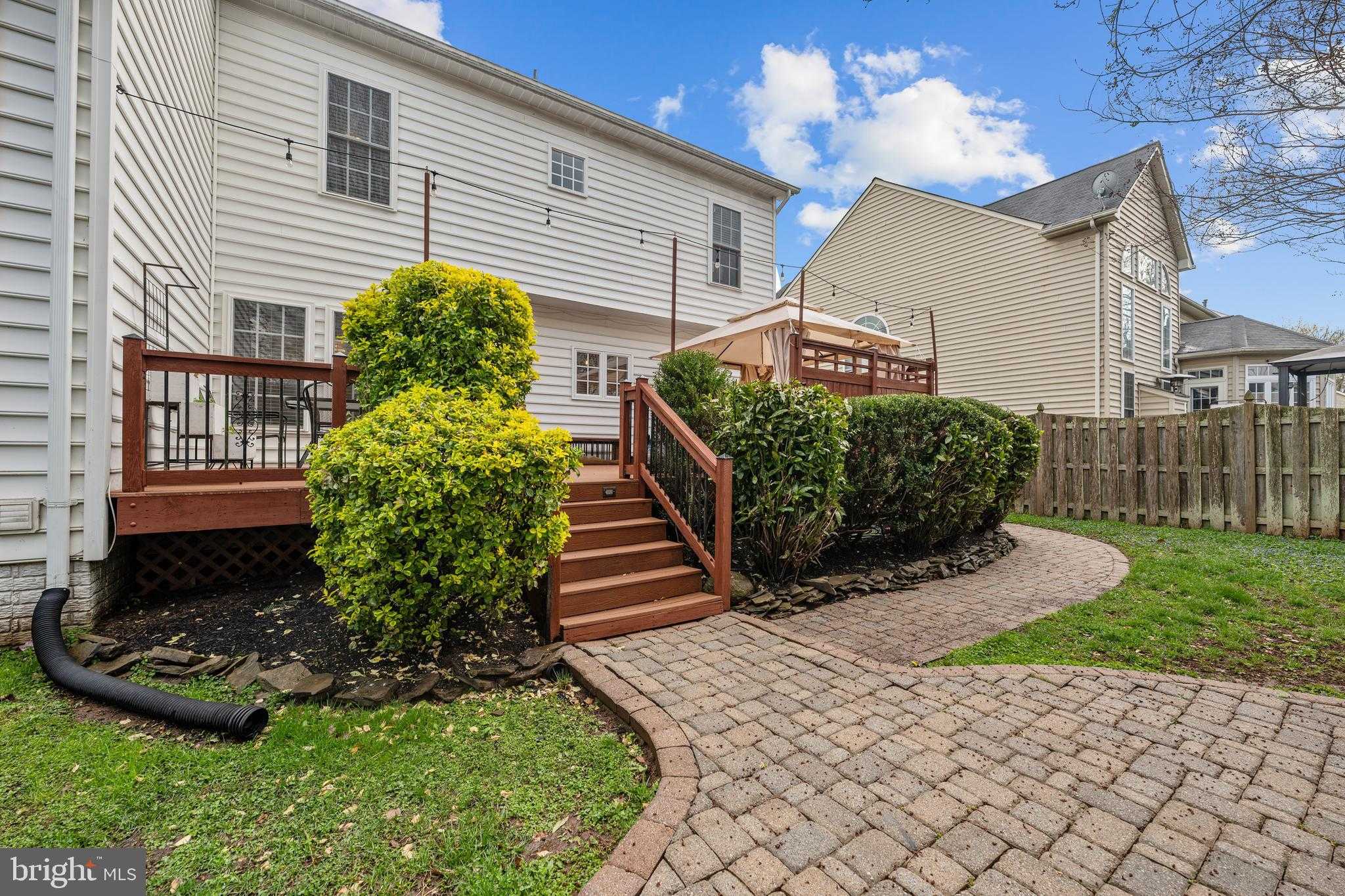 7224 Winnipeg CT photo 7