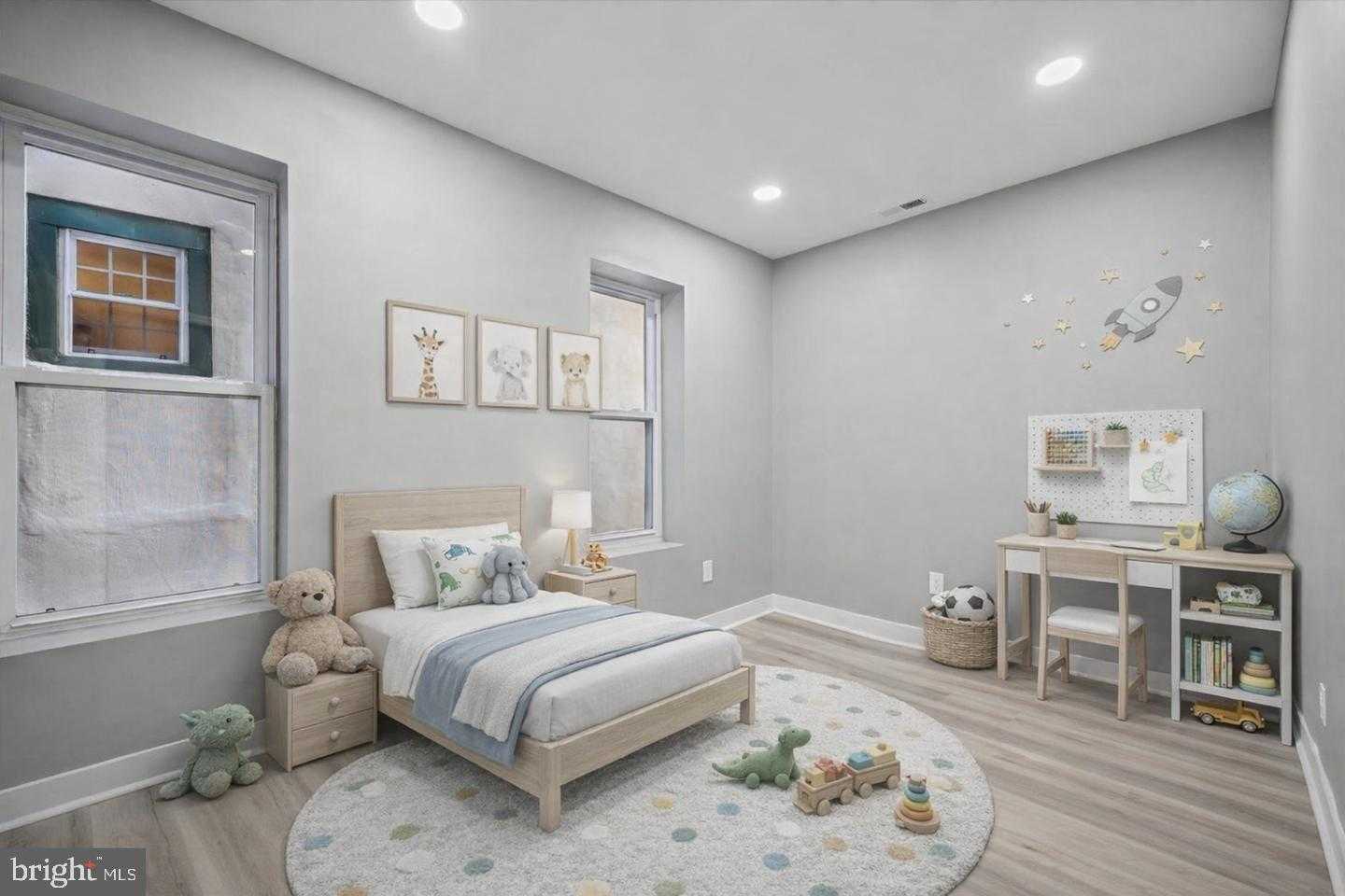 4542 Sansom St photo 12