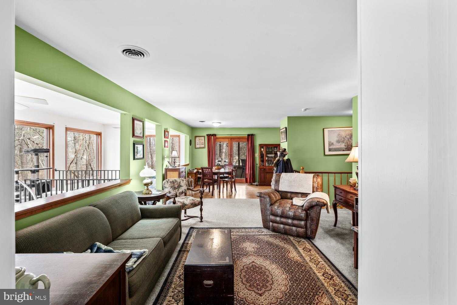 118 Bishop Dr photo 14