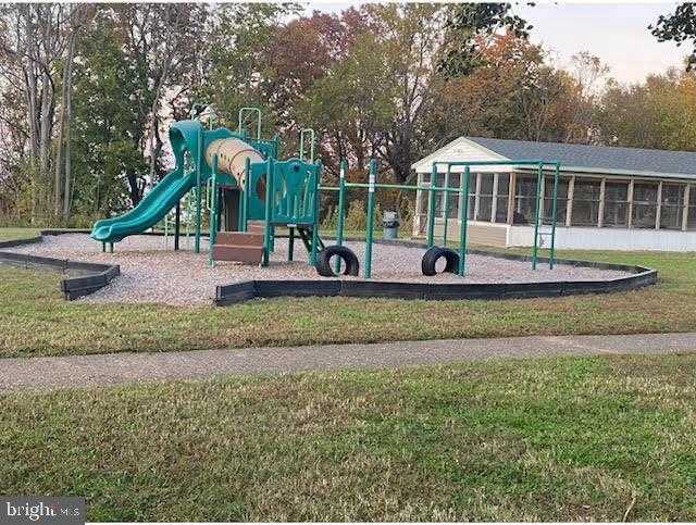 118 Bishop Dr photo 50