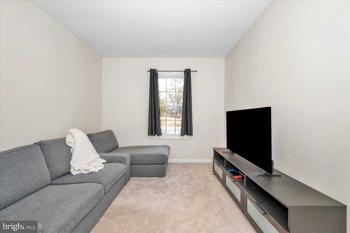 17116 Chiswell Rd photo 29