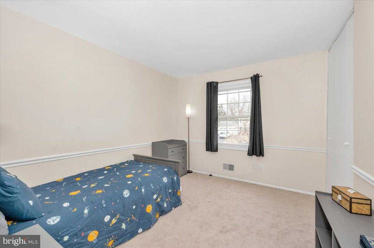 17116 Chiswell Rd photo 45