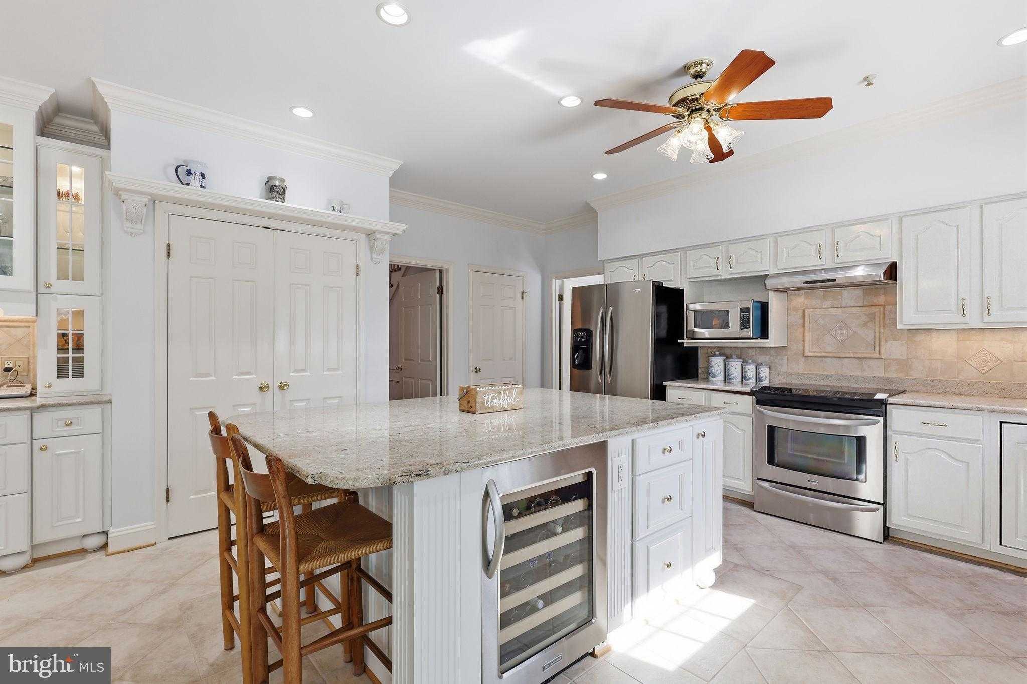 11531 Mamie Ln photo 9