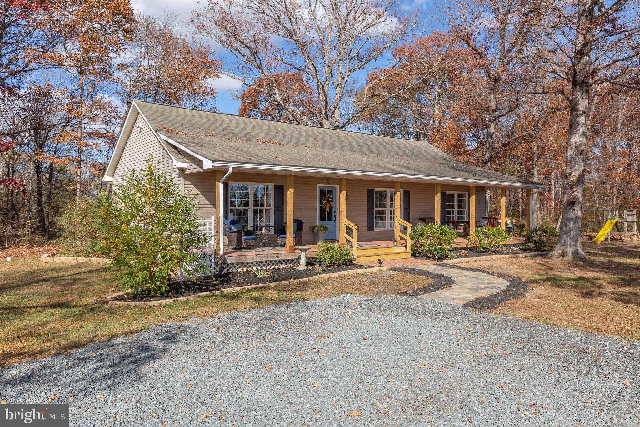 28896 Horseshoe Rd photo 2