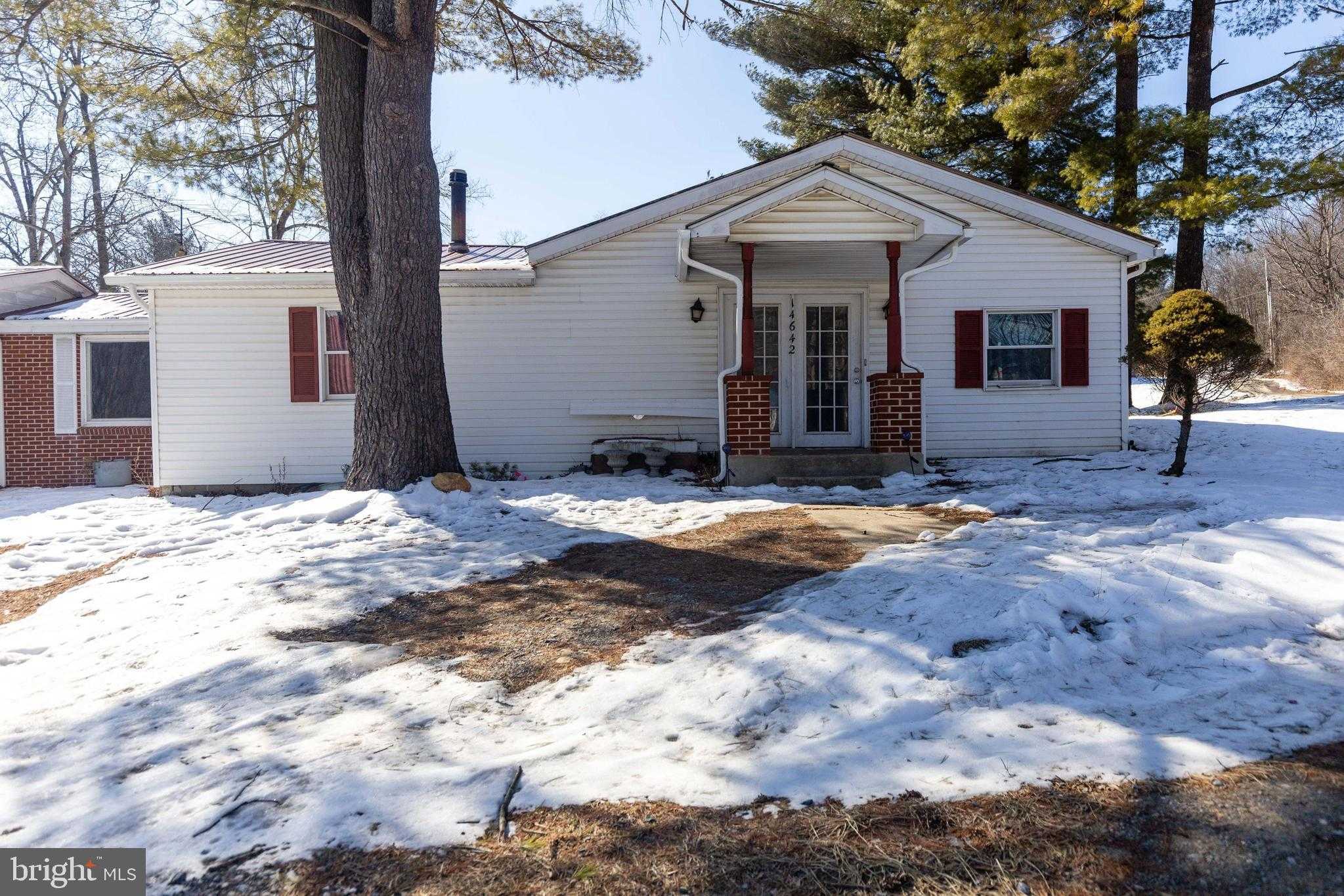 14642 Shady Pine Rd photo 4