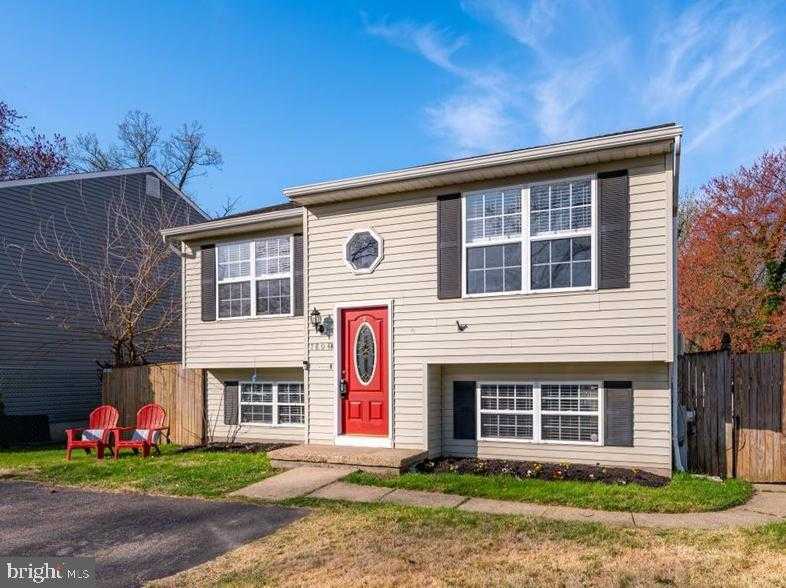 7804A E Shore Rd photo 3