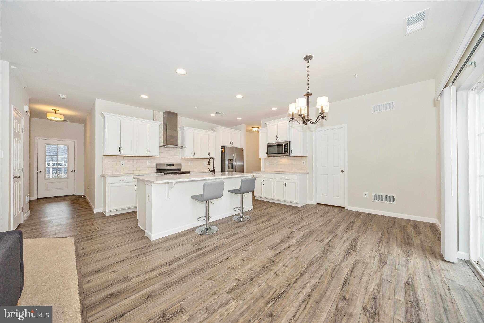 2805 Hillfield Dr photo 13