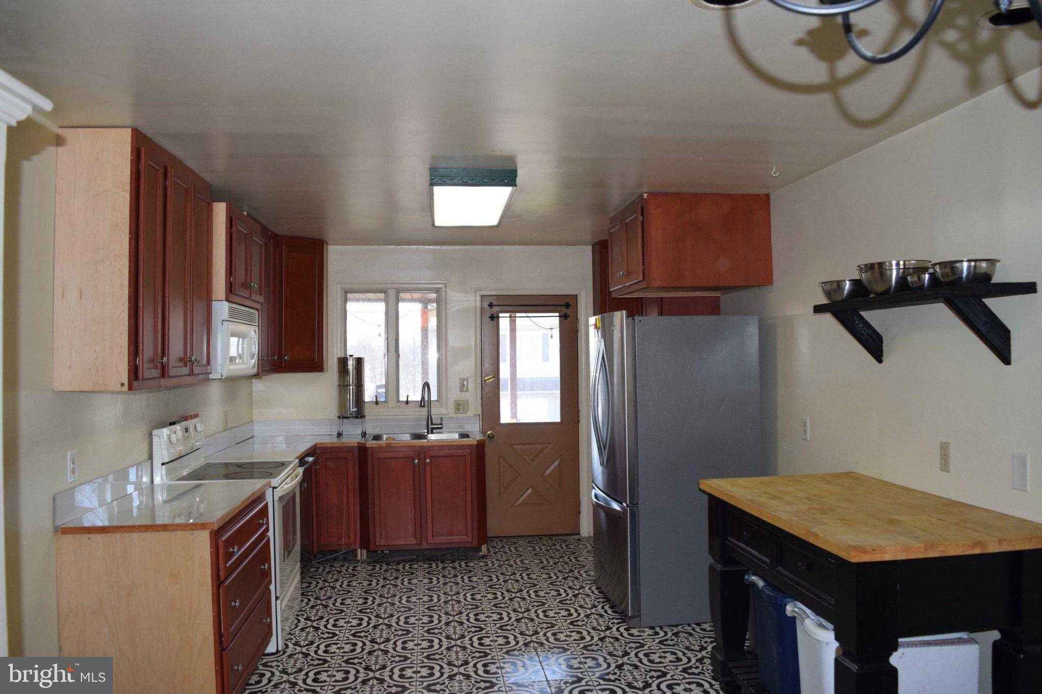 611 S 9th St photo 10