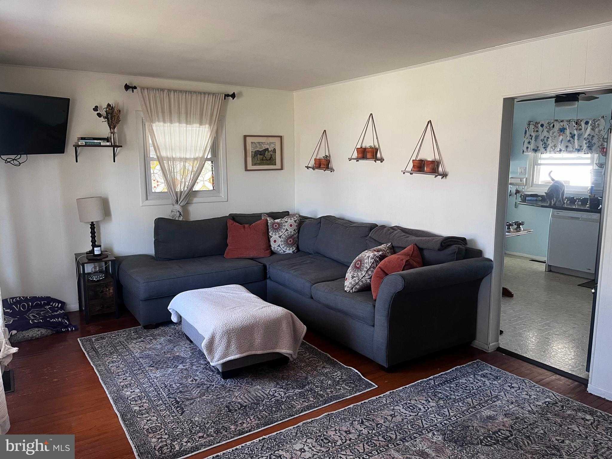 3872 Oakleigh Dr photo 2