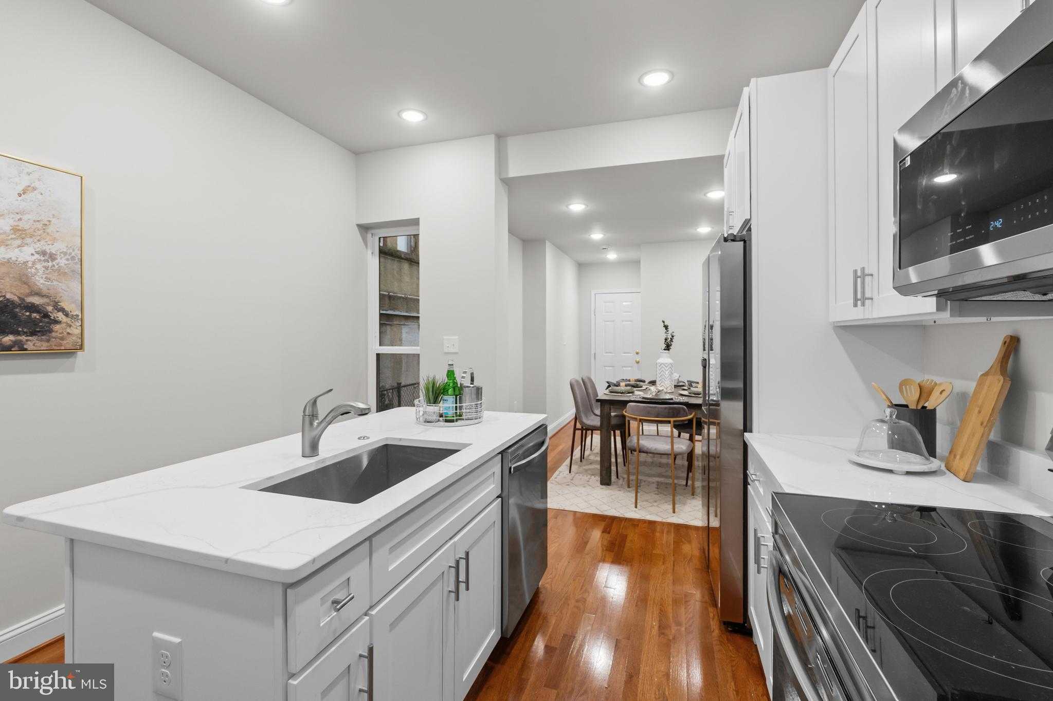 2103 Mcculloh St photo 17