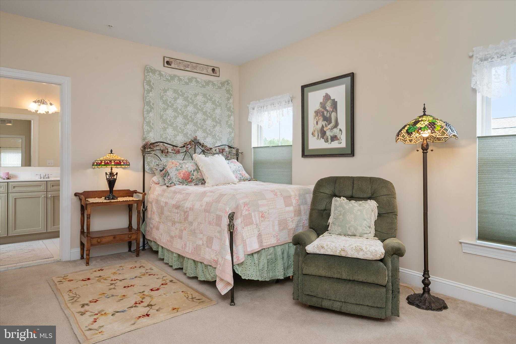 8050 Easton Village Dr photo 32