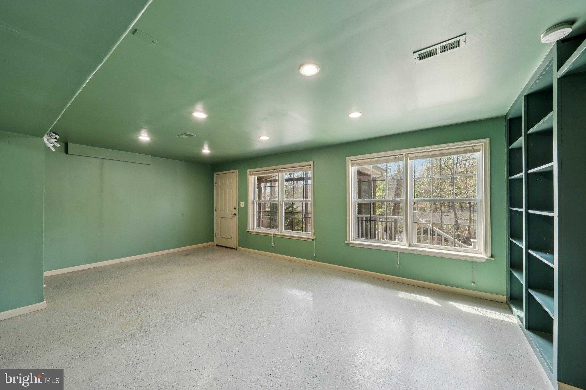 102 Richmond Cv photo 33