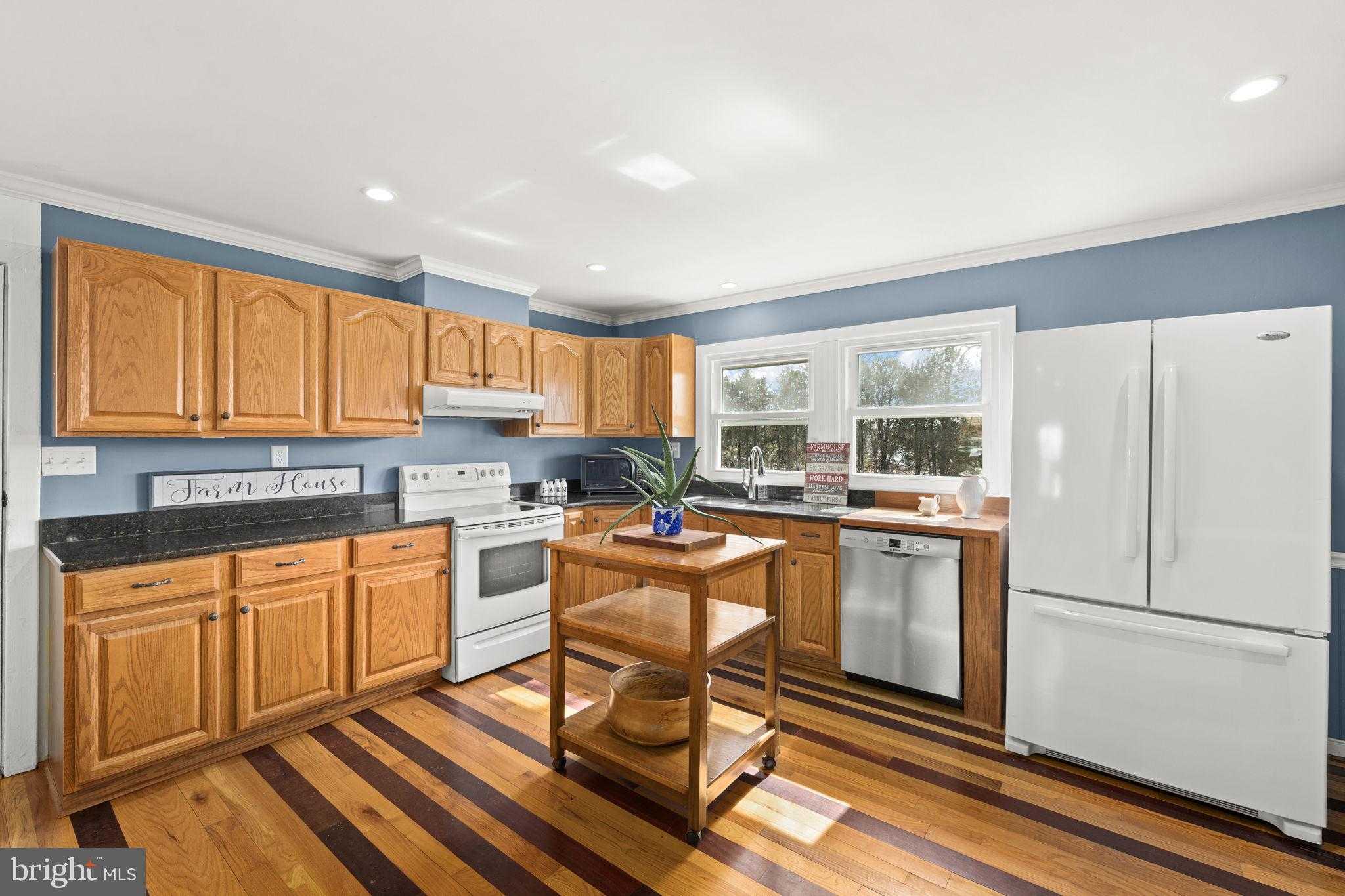 1815 Country Rd photo 23