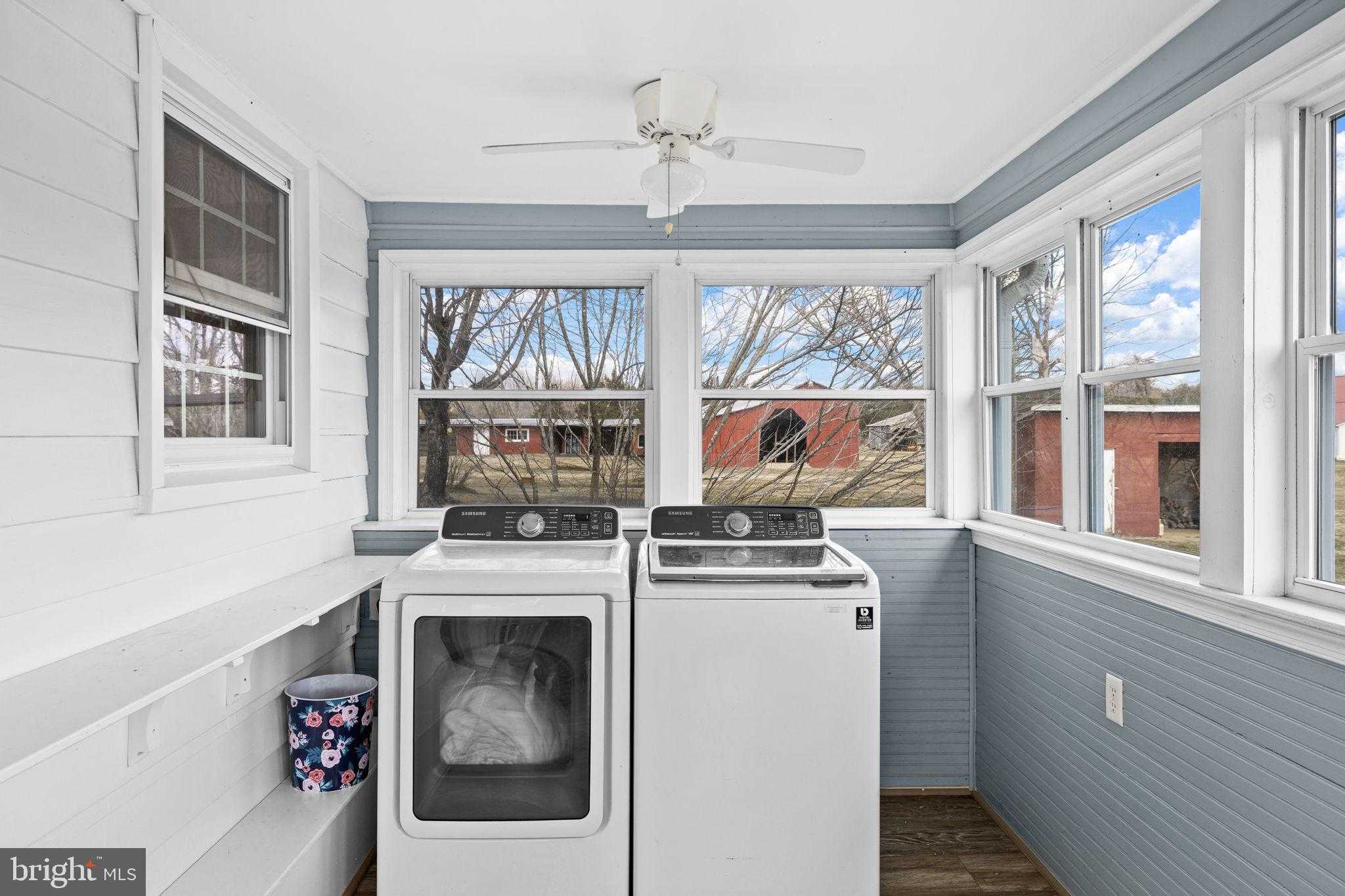 1815 Country Rd photo 32