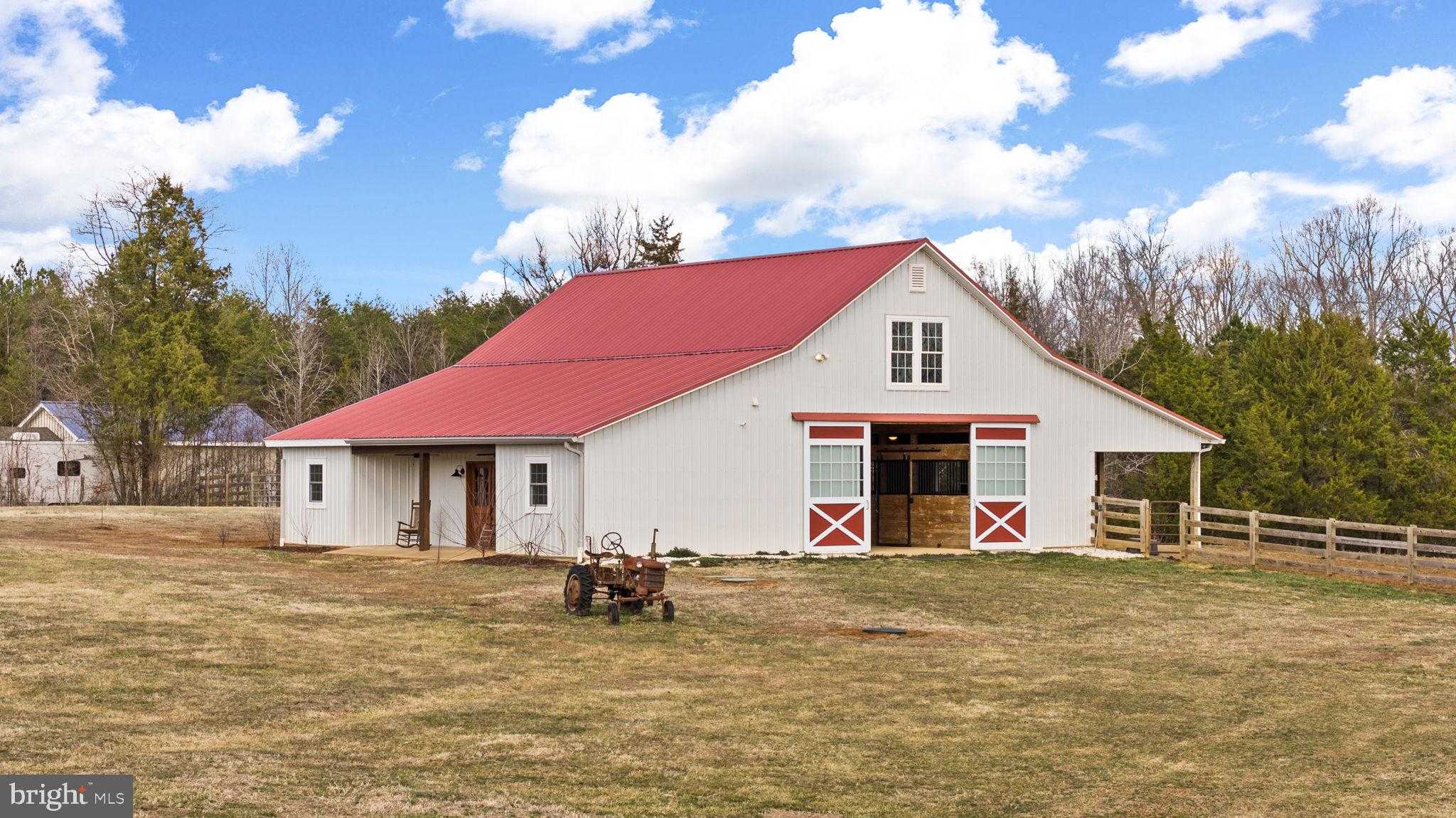 1815 Country Rd photo 5