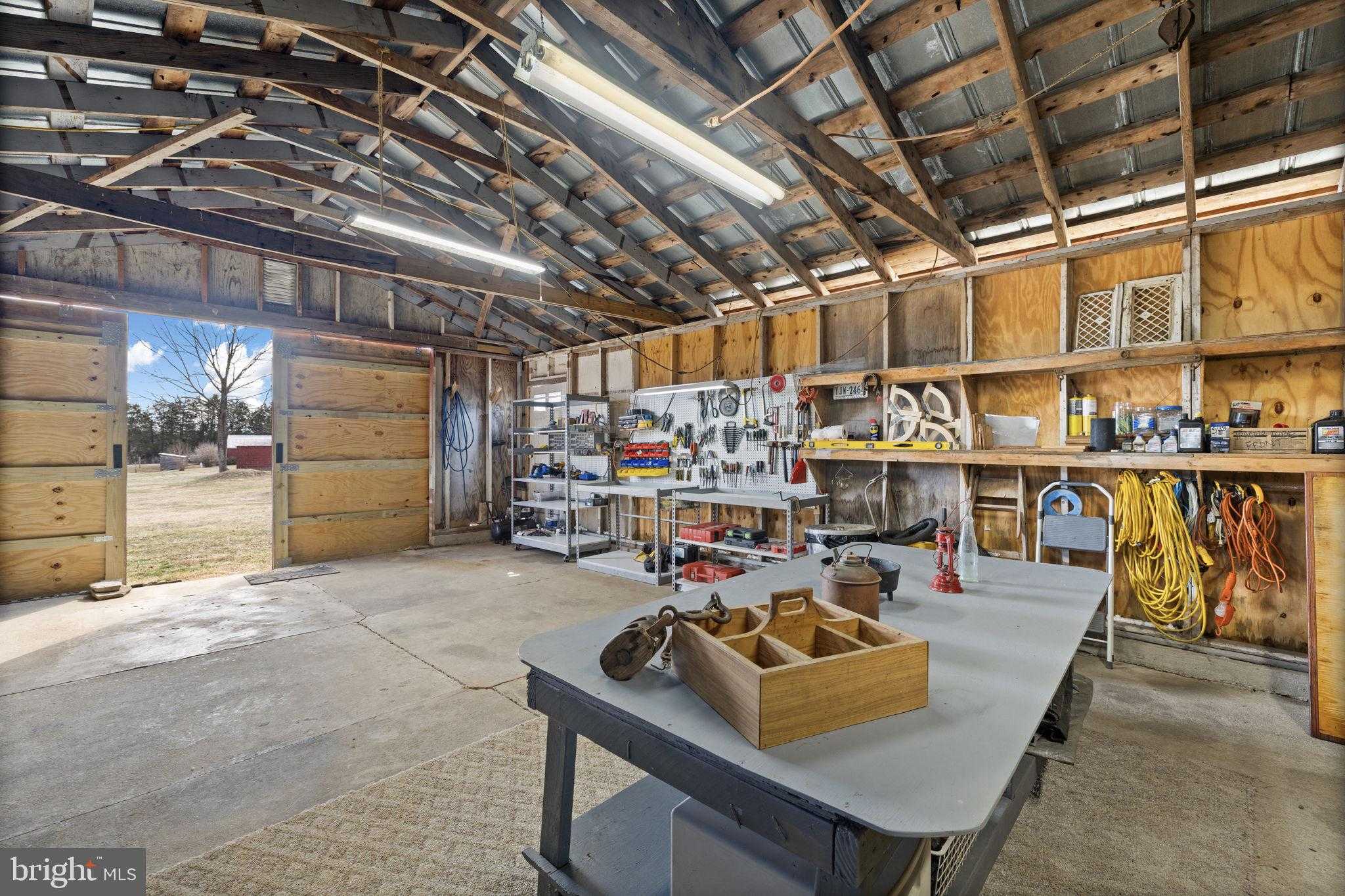 1815 Country Rd photo 76