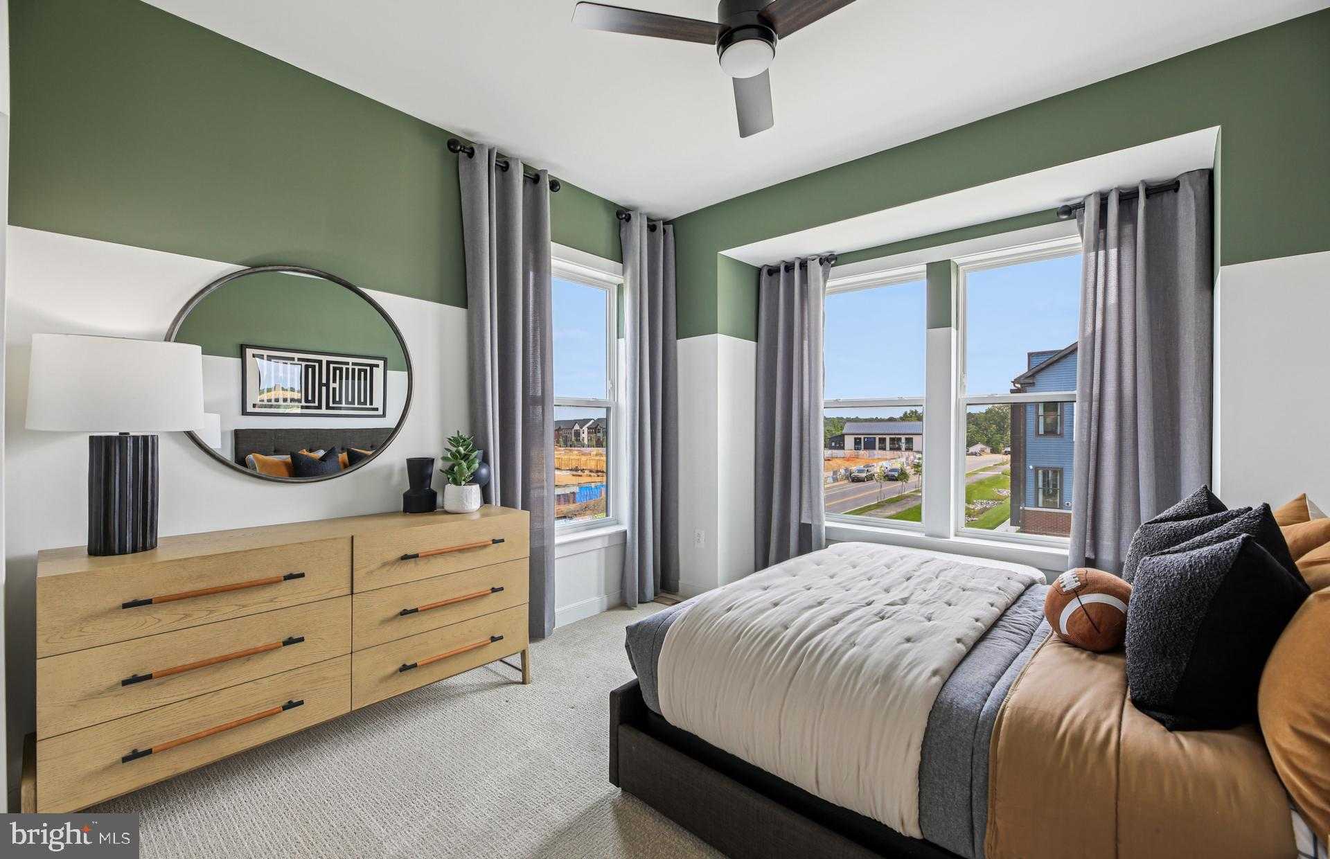 1102 Crested Wood Dr photo 14