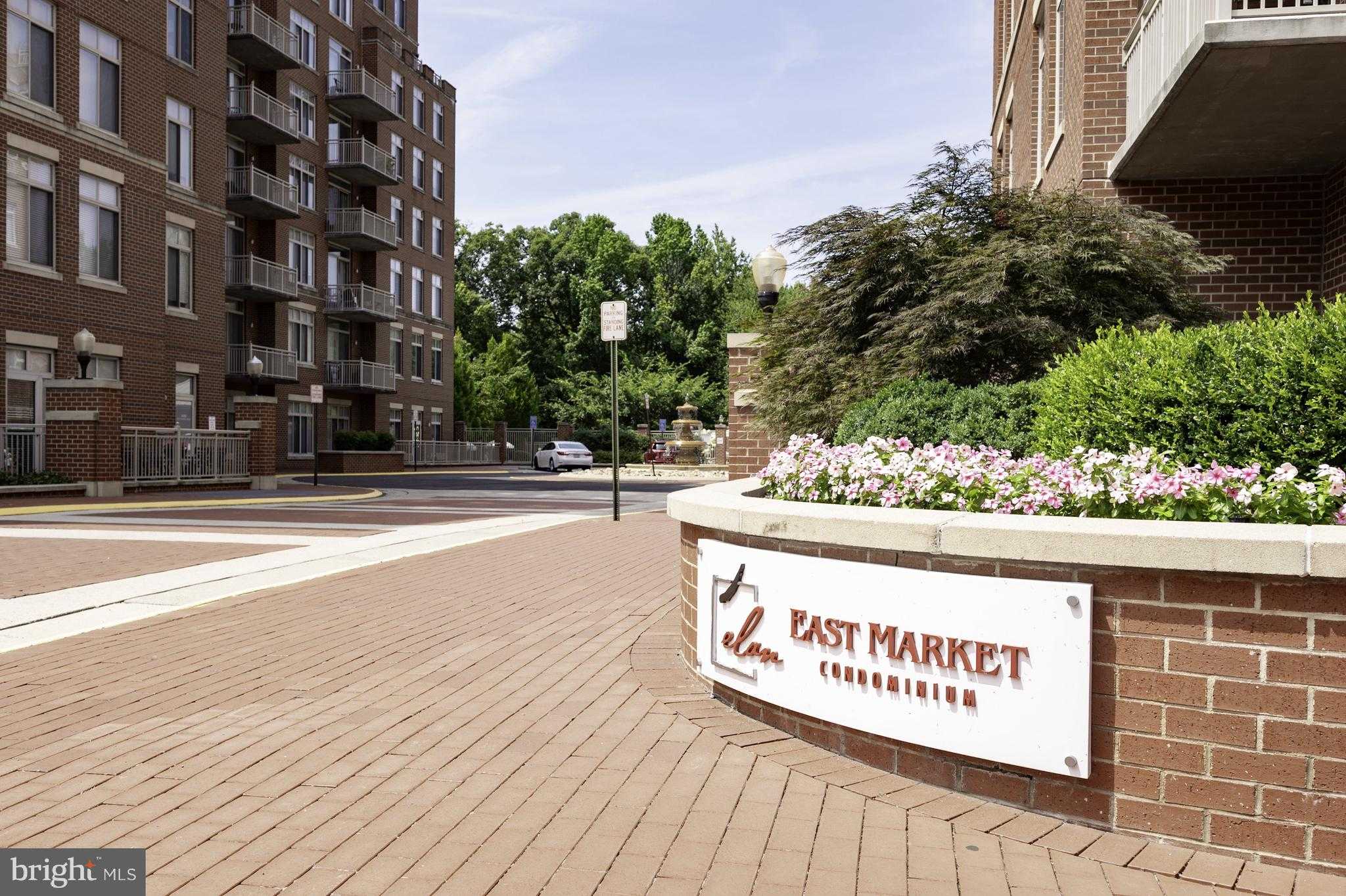 4480 Market Commons Dr Unit 715 photo 35