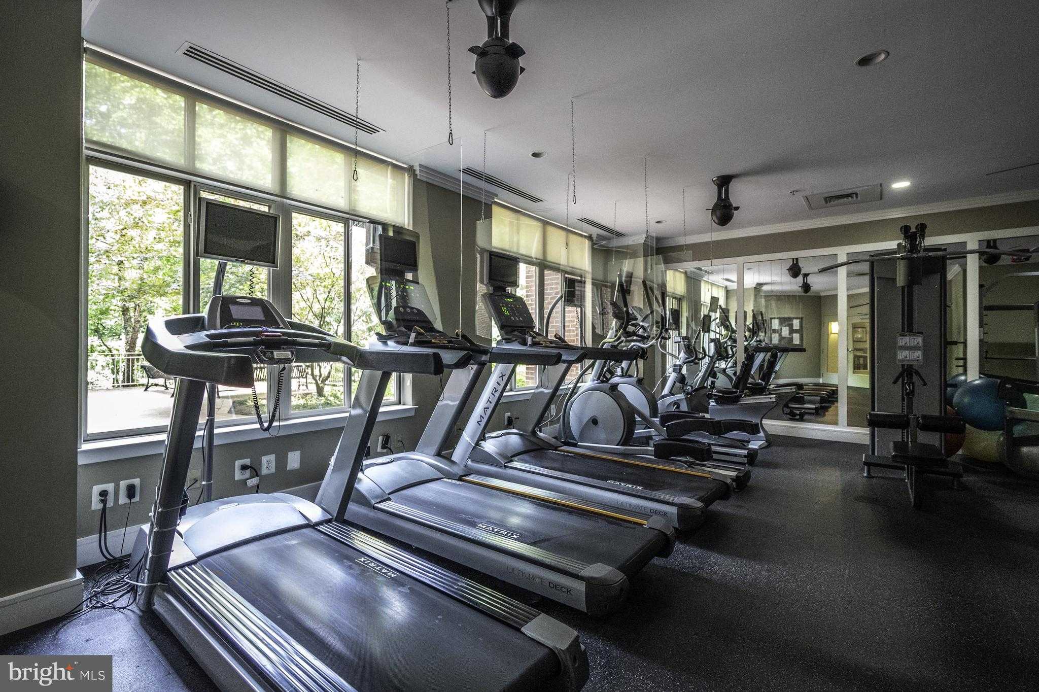 4480 Market Commons Dr Unit 715 photo 46