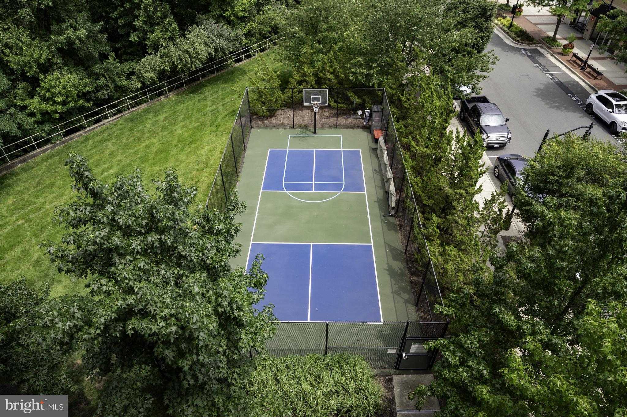 4480 Market Commons Dr Unit 715 photo 48