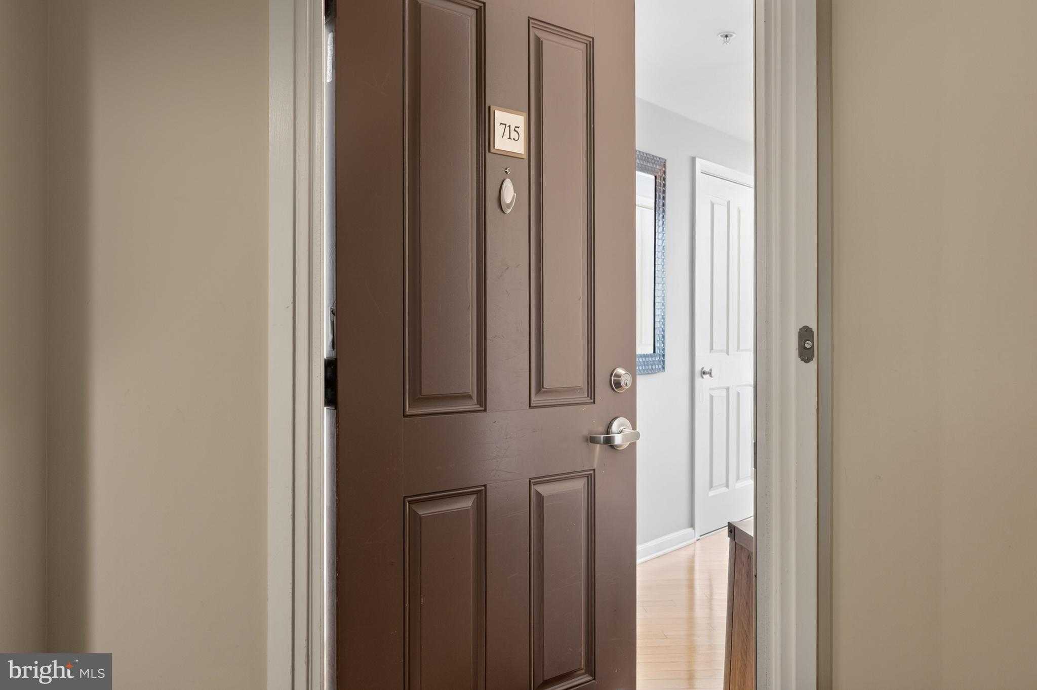 4480 Market Commons Dr Unit 715 photo 5