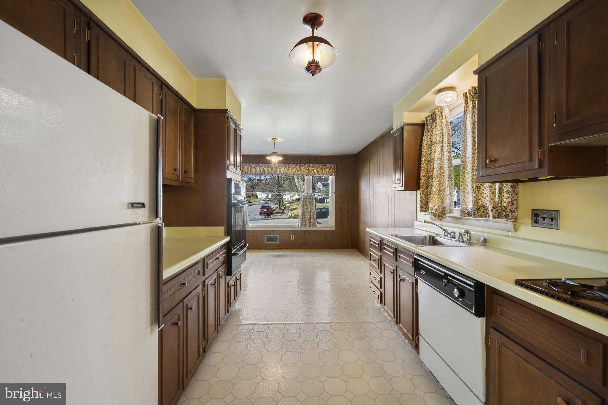 8723 Valleyfield Rd photo 8