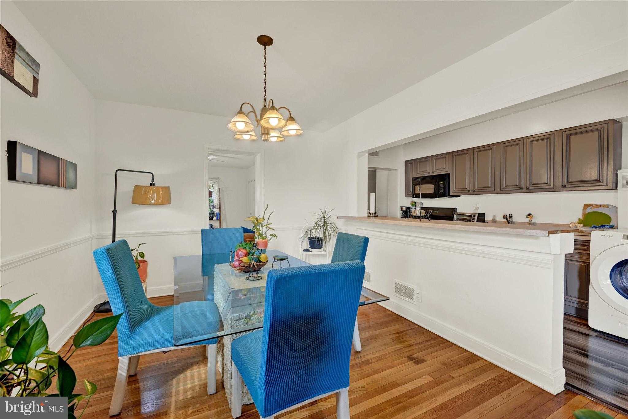 3922 Mortimer Ave photo 7