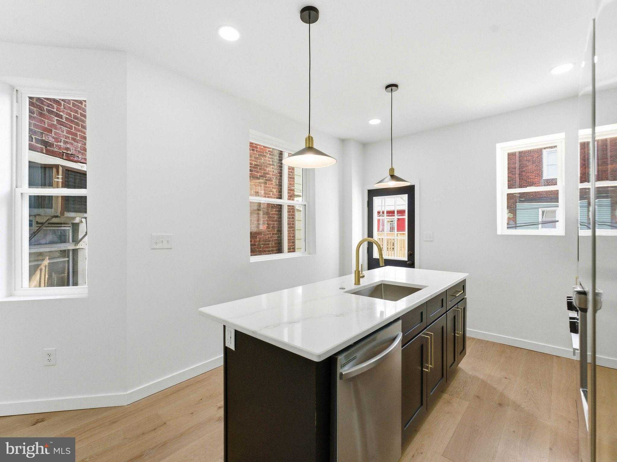 1618 N 59th St photo 14