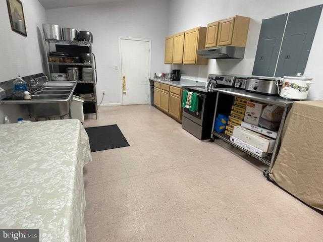 201 N Lynchburg St photo 12